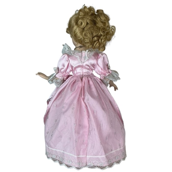 Vintage Porcelain Princess Doll Birthstone Collection April Diamond Pink 17” - Picture 6 of 16